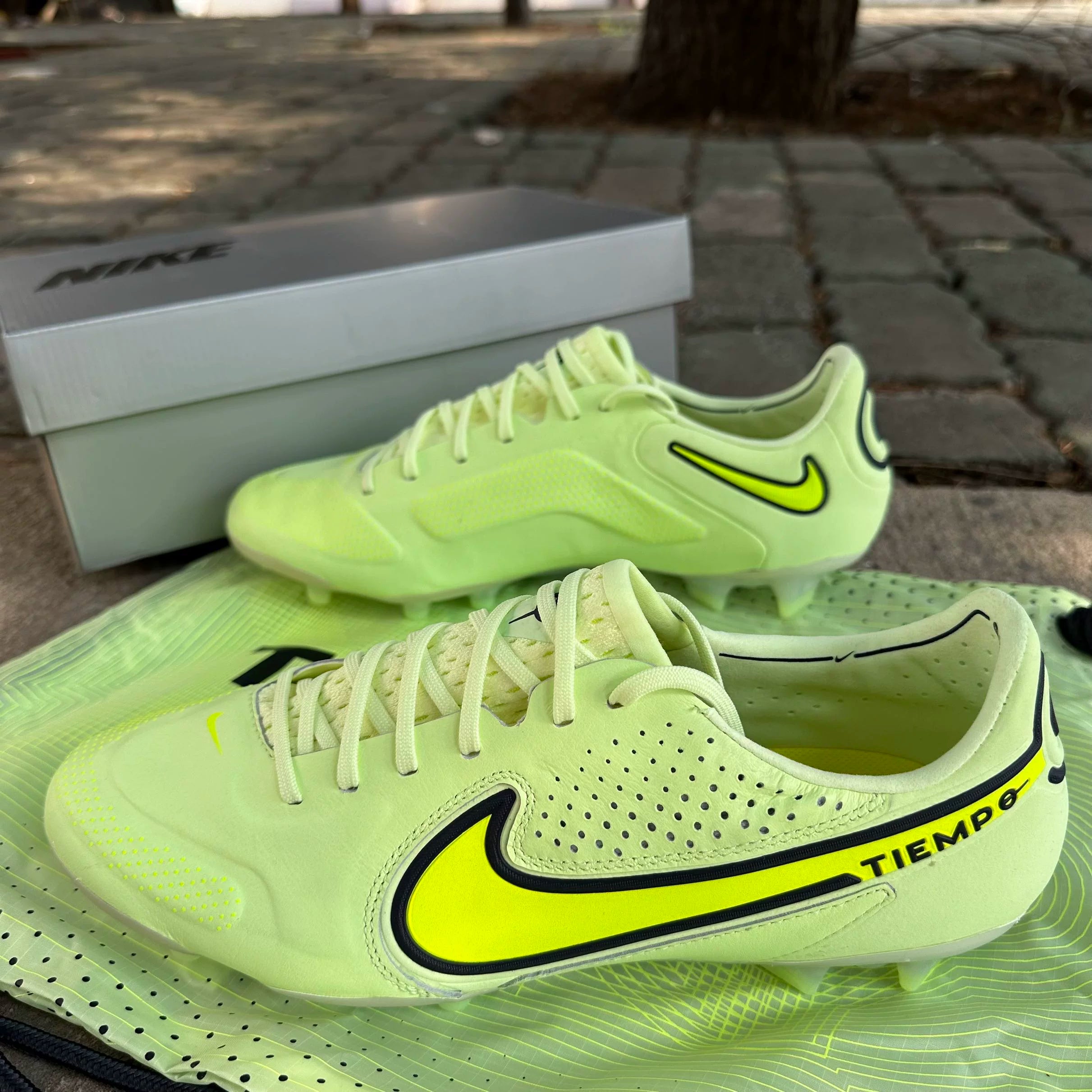 Nike Legend 9 FG CZ8482-705 - Vista principale