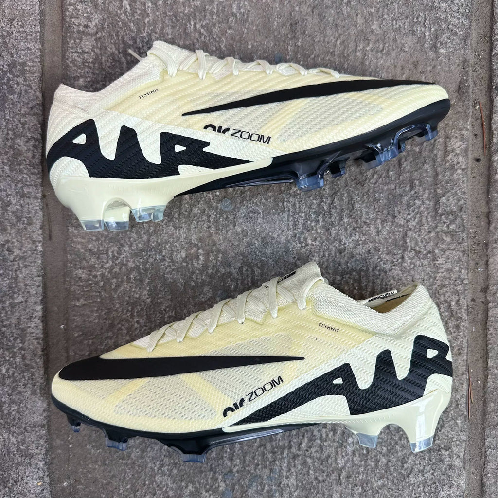 Nike Vapor Zoom FG FD0244-700 - Vista laterale