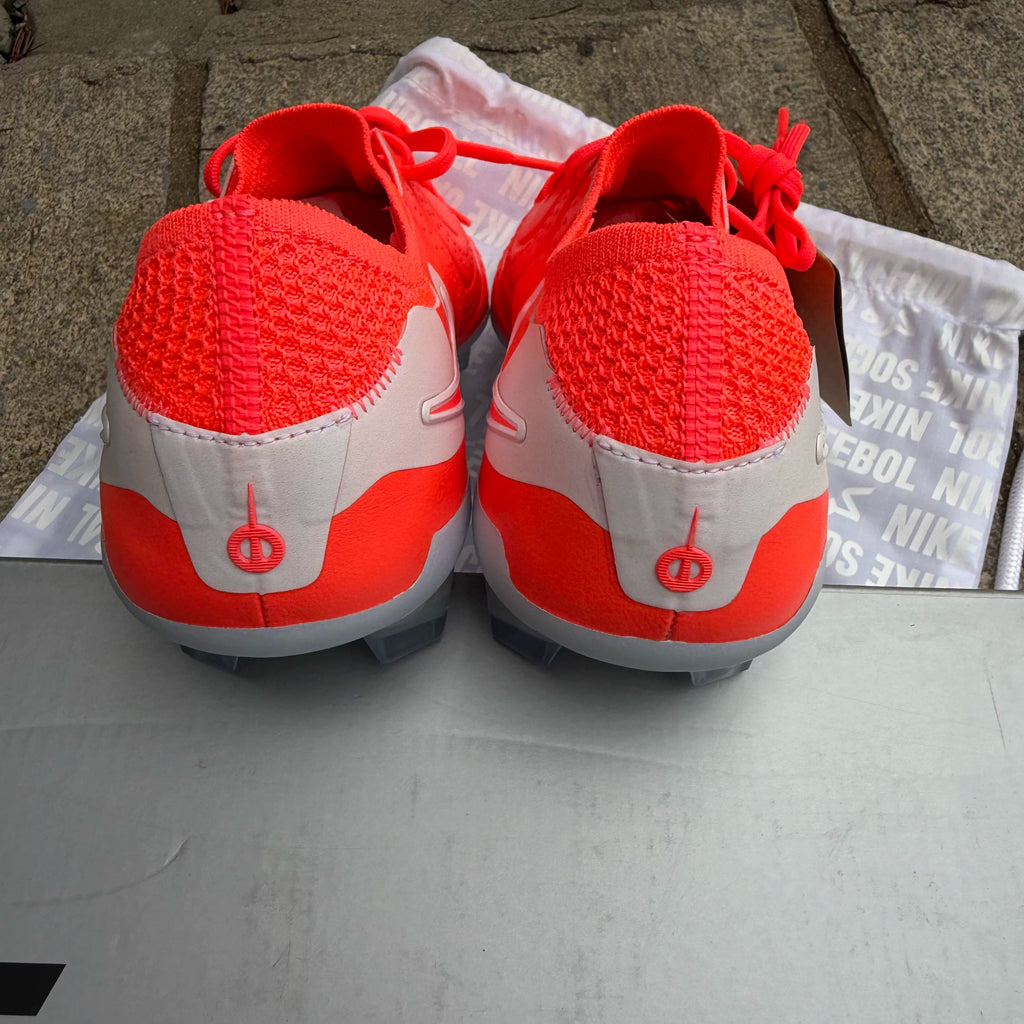 Nike Legend 10 FG - Dettaglio suola