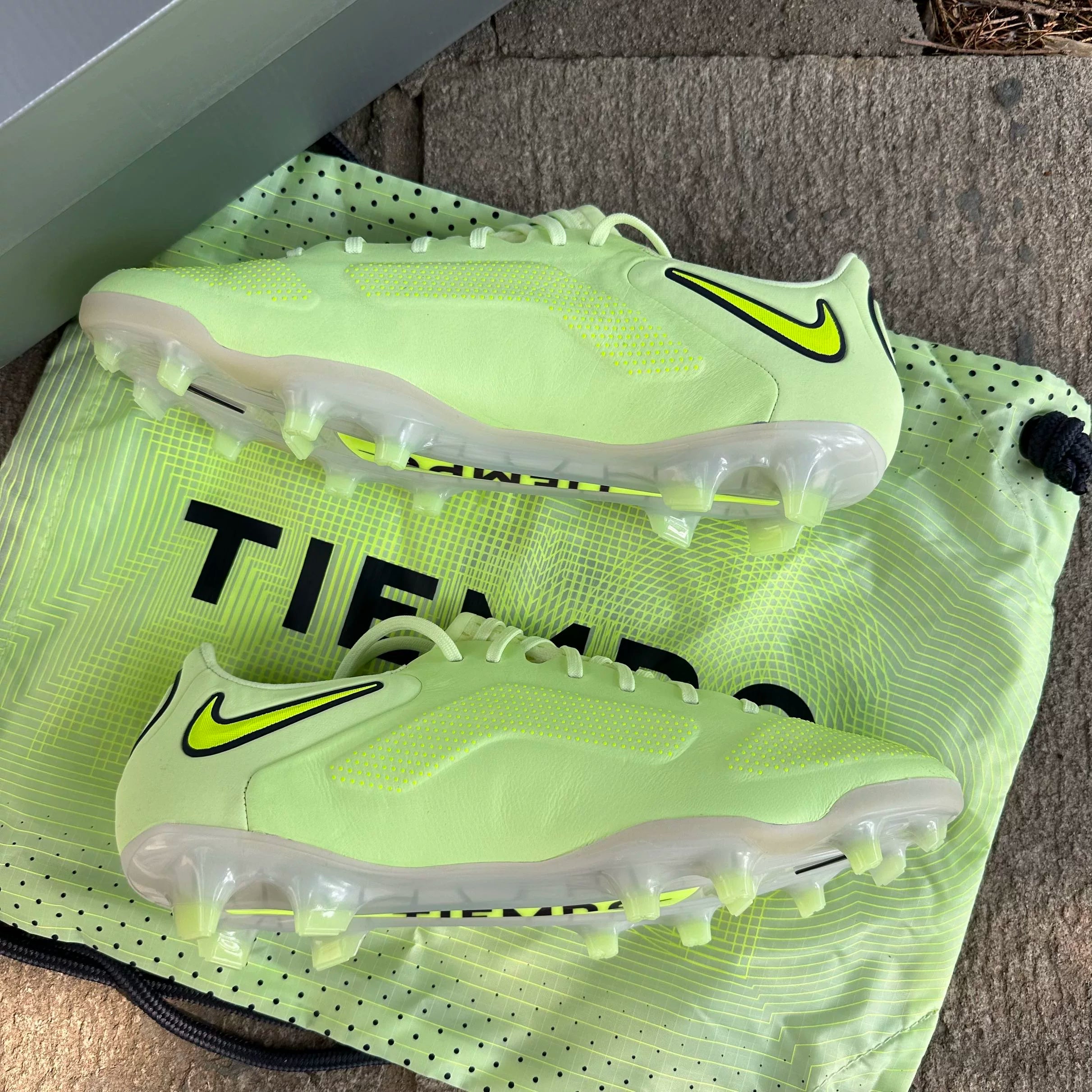 Nike Legend 9 FG - Vista posteriore