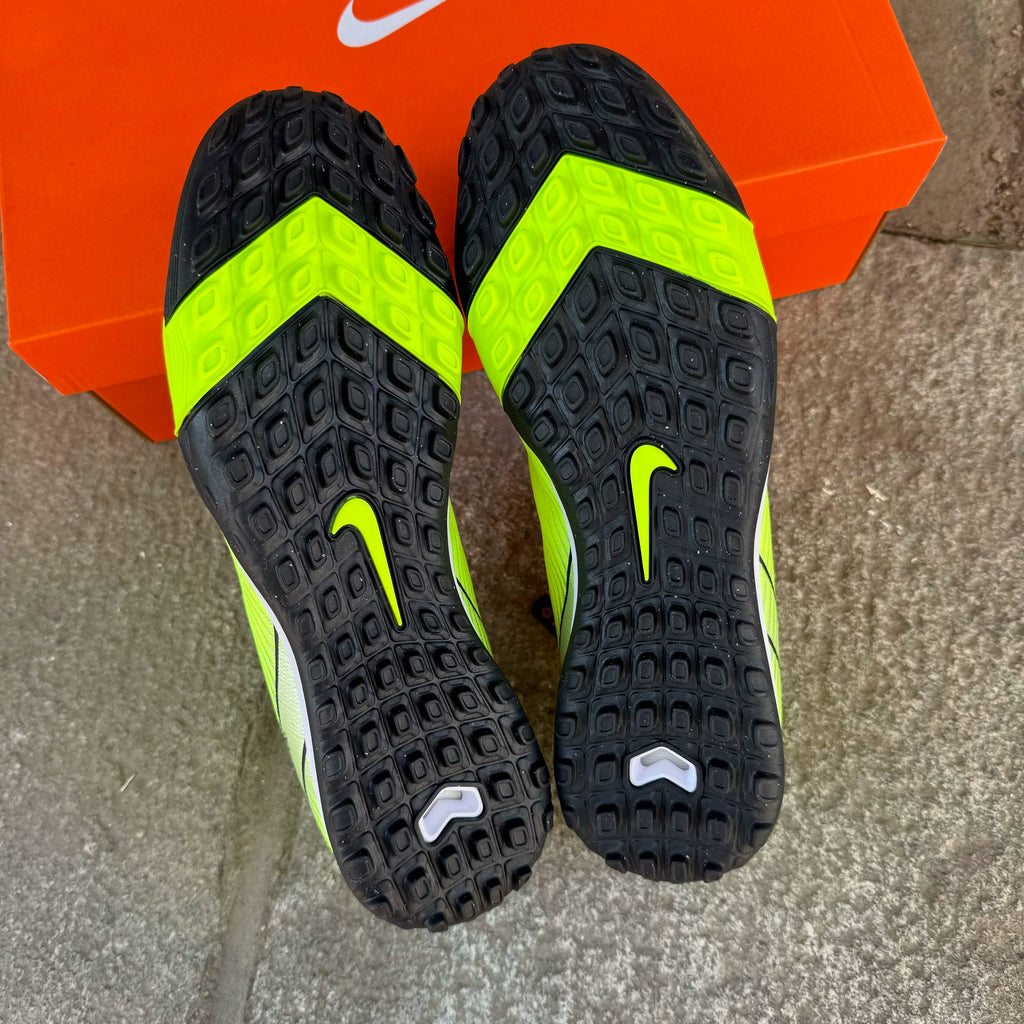 Nike Mercurial 16 PRO TF FQ8687-700 - Dettaglio suola