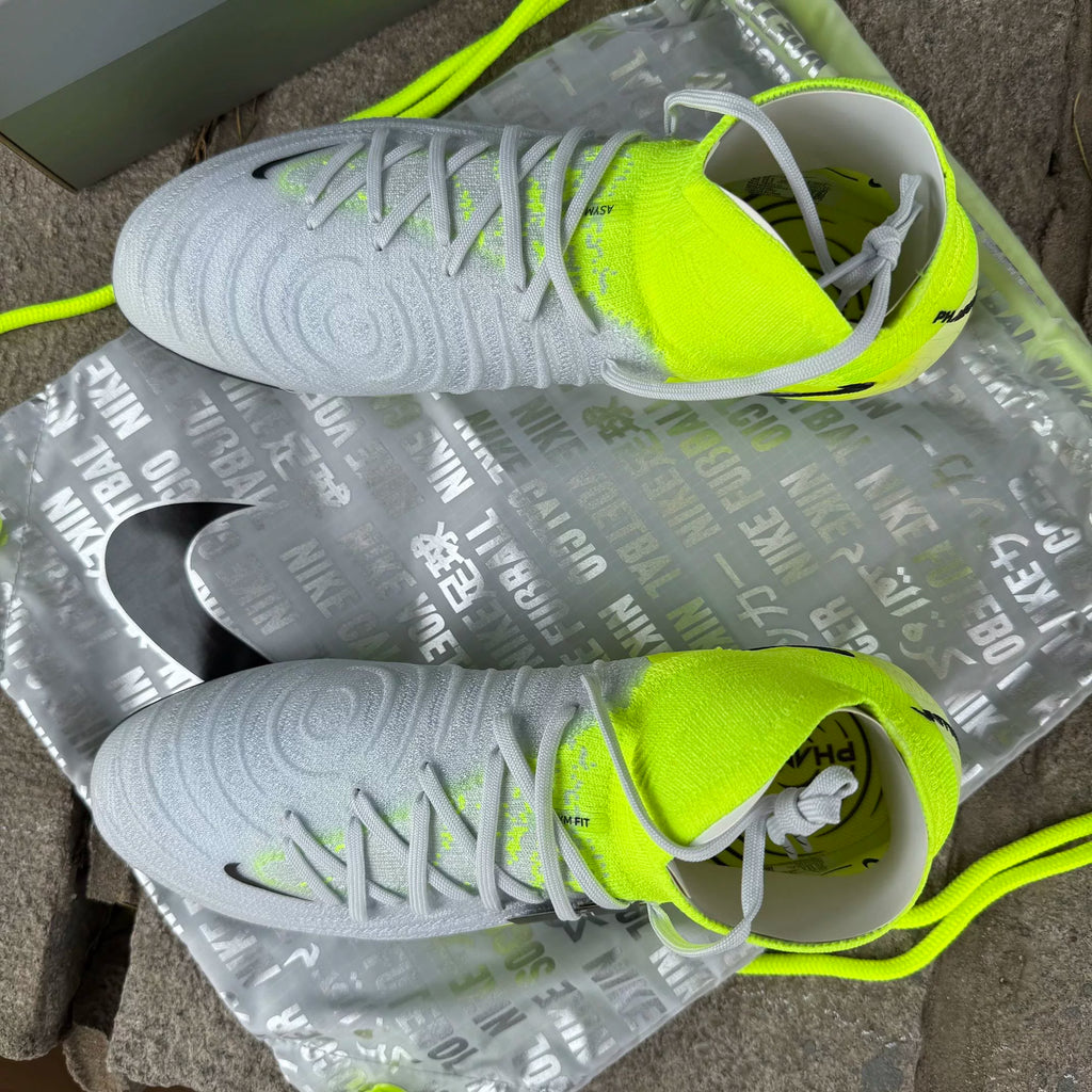 Nike Phantom Luna 2 FG FJ2572-003 - Dettaglio suola